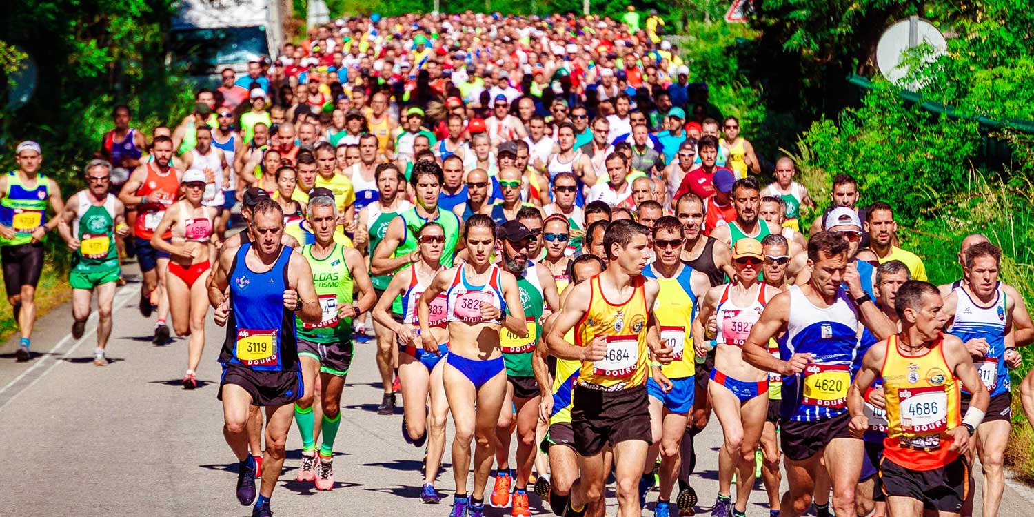 group of runners in race